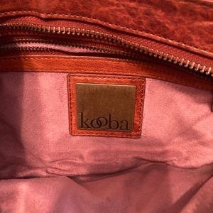 Leather clutch brown